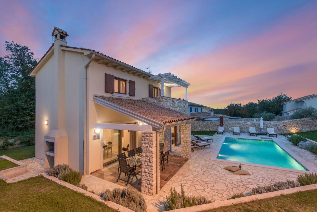 Villas Adagio Rojnici Ngoại thất bức ảnh
